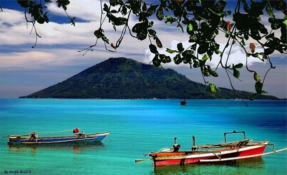 best time to visit Indonesia, Sulawesi